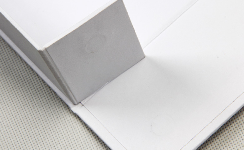 MM Rigid White Shirt Packaging Boxes Material