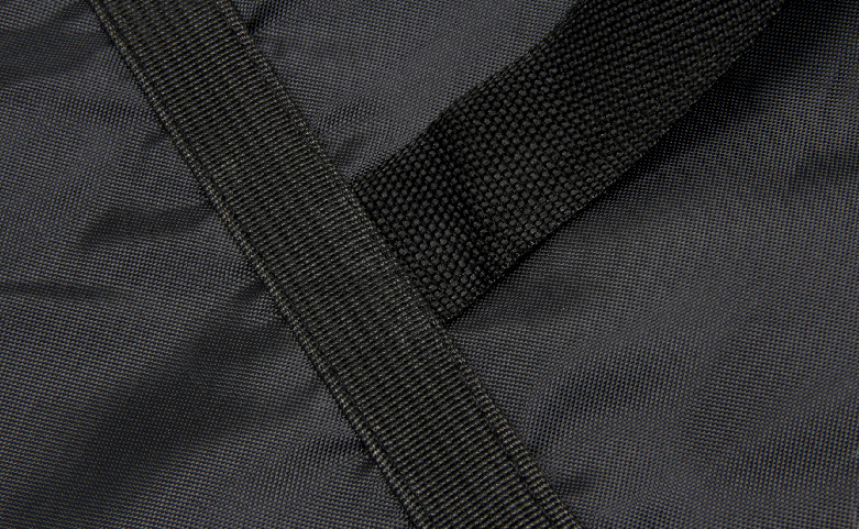黒のポータブル防塵スーツカバーバッグテクニック