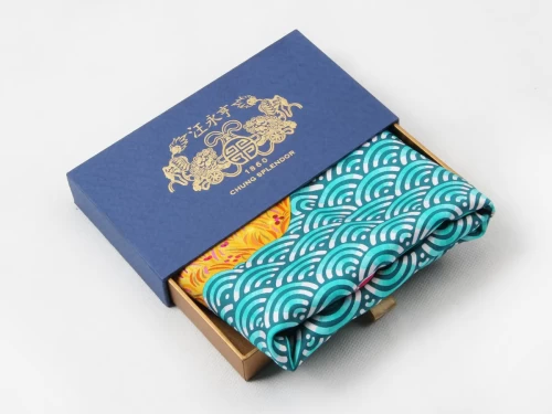 Century Brand Inherited Paper Scarf Packaging Boxes With Scarf