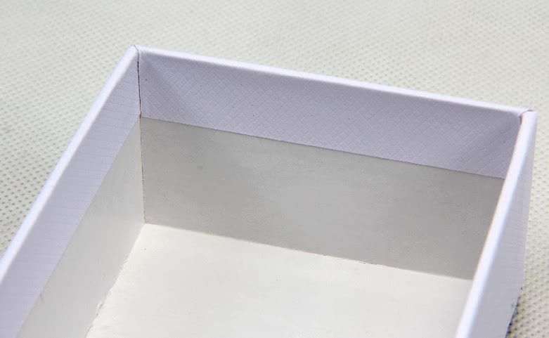 Cute White Gift Paper Boxes With Lids detail