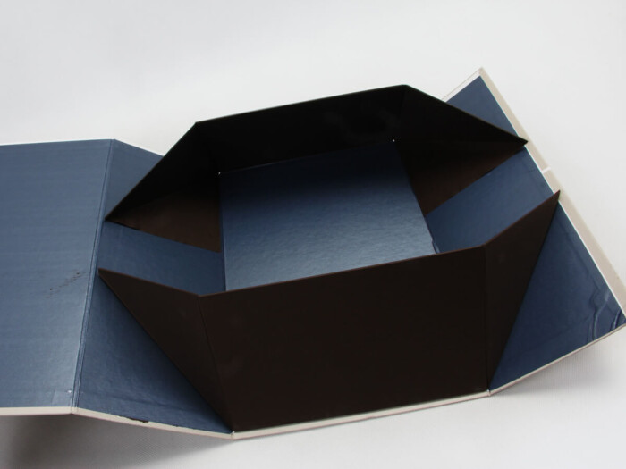 Deluxe Grey Shoe Packaging Boxes Folding Way