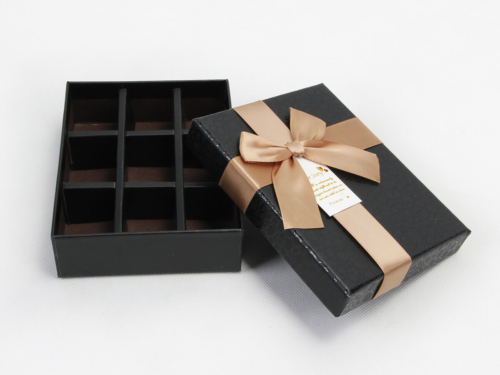 リボン付きのエレガントなブラックリジッドチョコレートパッケージボックス