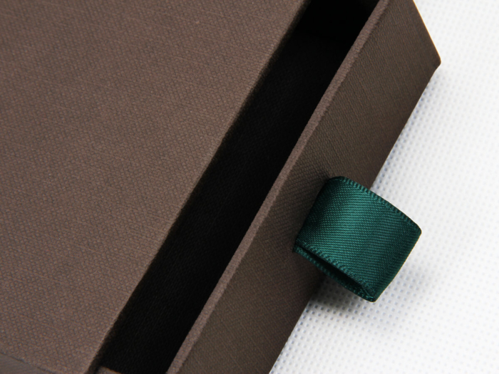 High Quality Rigid Scarf Gift Box Glossy Ribbon