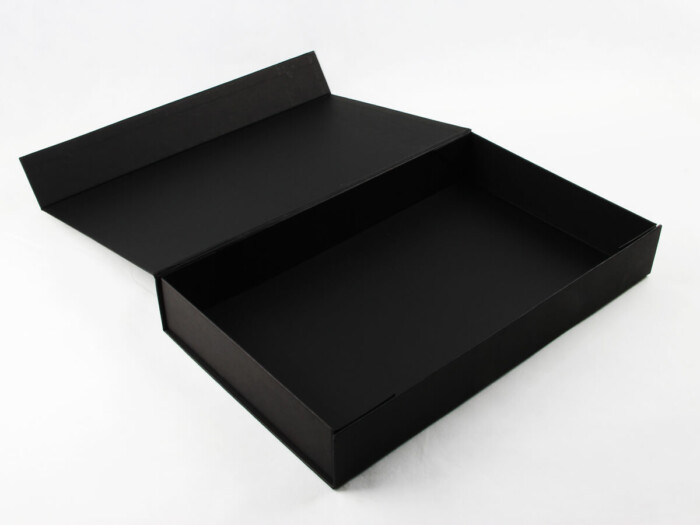 Embossing Black Paper Shirt Box Flap Lid with Magnetic Closure