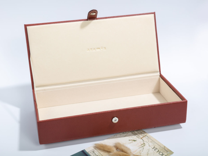 Luxury Leather Cosmetic Packaging Boxes Open Way
