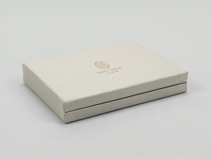 Luxury Silk Pillow Cover Packaging Boxes Side Detail