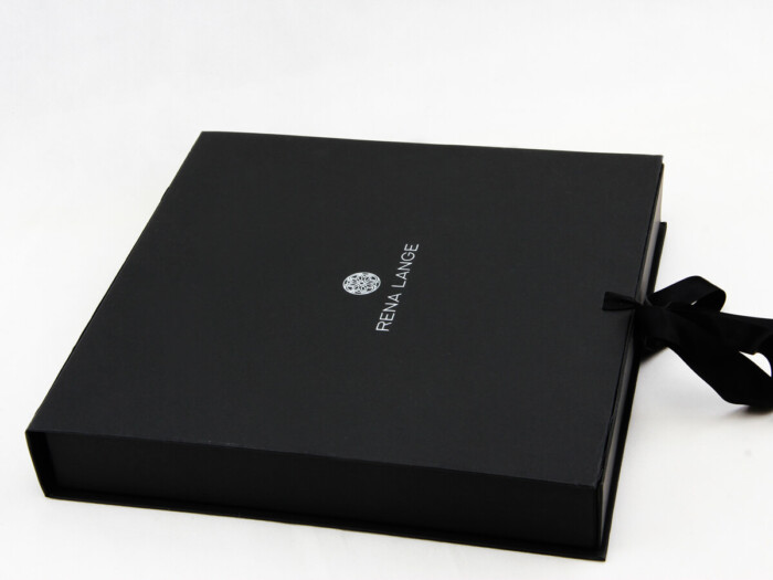 Luxury Women Dress Packaging Boxes Side Display