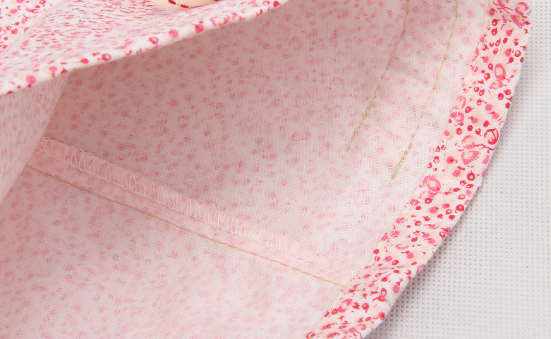 かわいいピンクの蝶結びの巾着下着バッグ素材