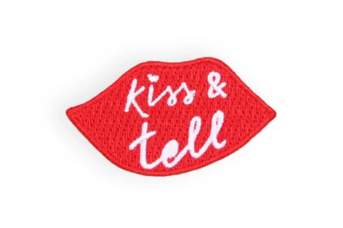 Kiss Shape Woven Label