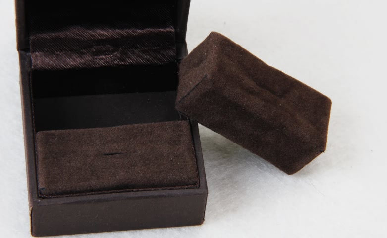 Luxury Ring Box with Sponge Lining