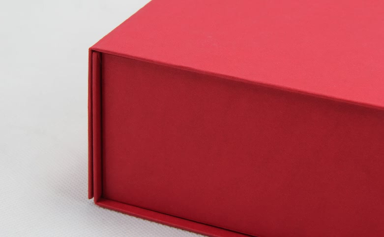 Shirt Folding Box with Magnetic Closure