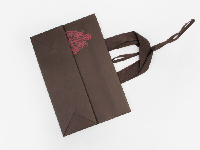 Luxury Garment Paper Bag Bottom Folding