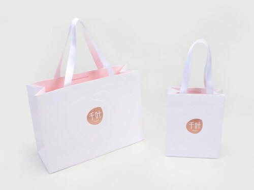 Luxury Jewelry Shopping Paper Bag with Embossing Logo