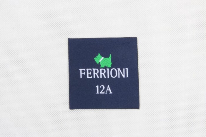 Premium Square Clothes Woven Labels detail