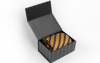 Men's Folding Necktie Box with Striped Print