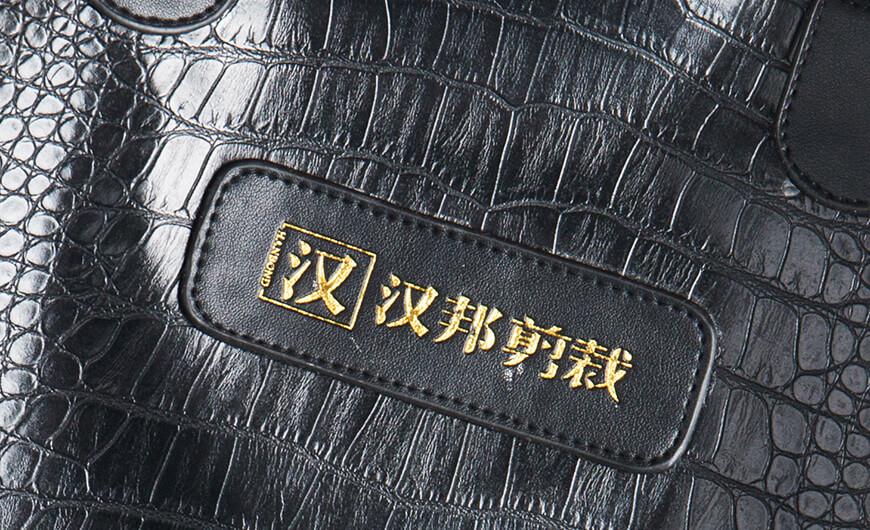 Crocodile PU Leather Carry On Suit Garment Bag Leather Label LOGO