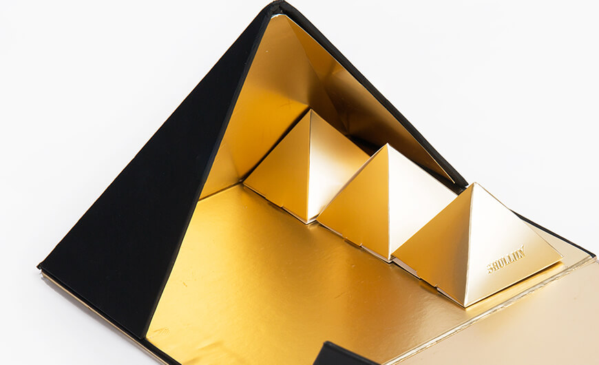 Luxury Pyramid Chocolate Packaging Boxes Lining Material