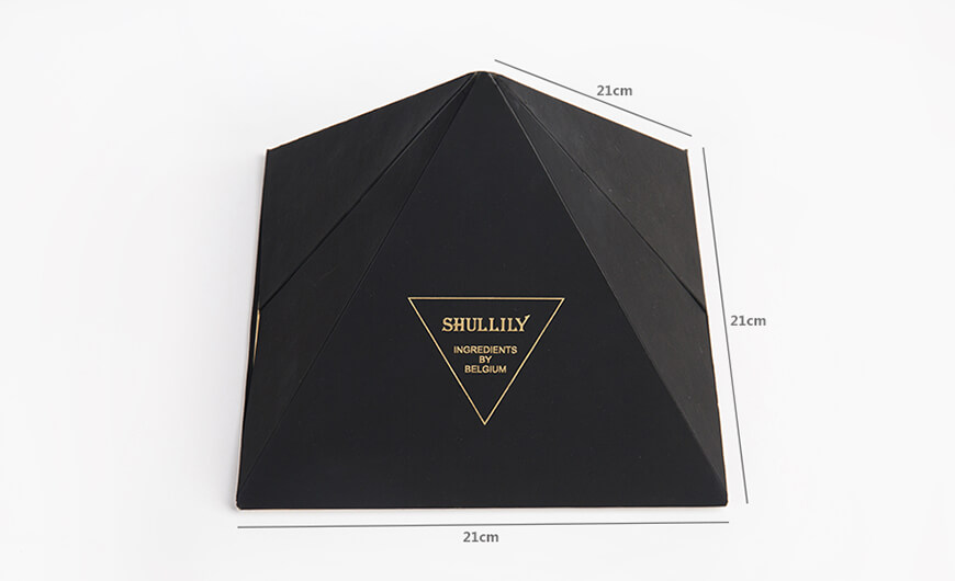 Luxury Pyramid Chocolate Packaging Boxes Size