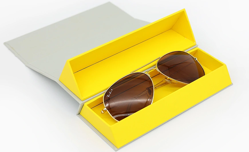 Triangular Packaging Box for Sunglasses Display
