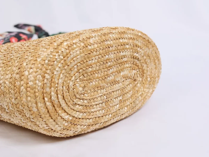 Wheat Straw Beach Bag Bottom Detail