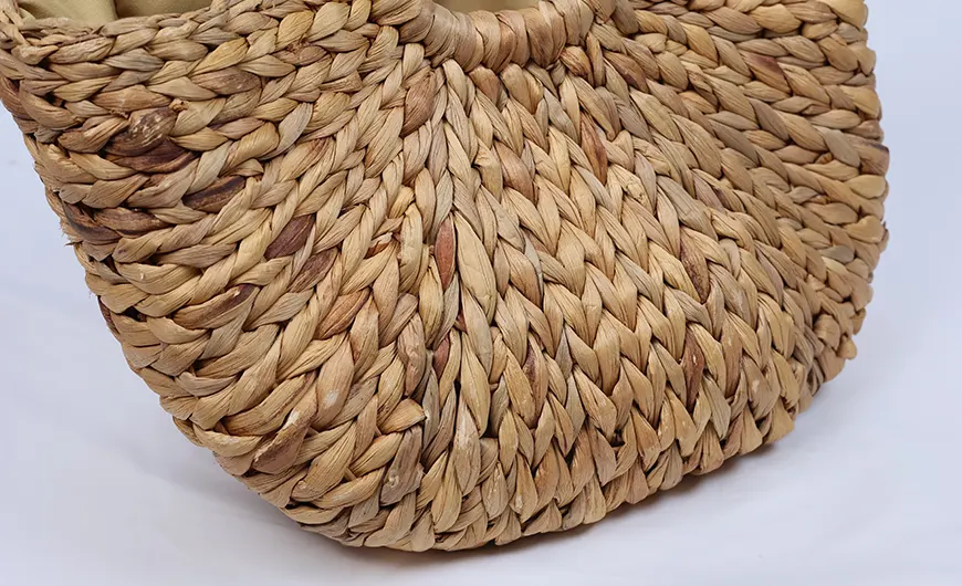 Straw Corn Husk Basket Weave Detail