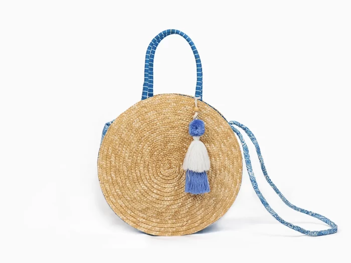 Round Wheat Straw Beach Bag Tassel Detail
