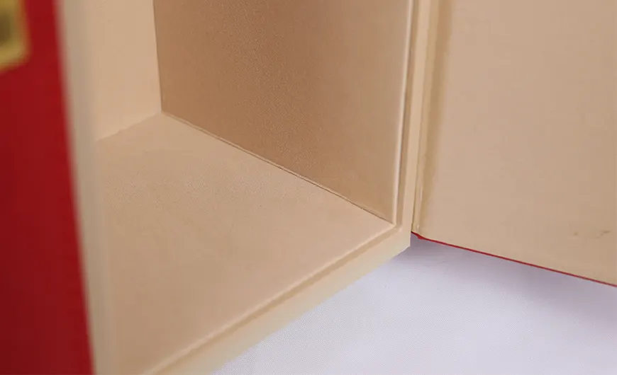 Luxury Leather Box Flocking Lining to Protect Products