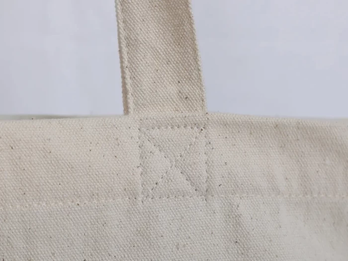 リサイクル・コットンバッグのハンドル縫製