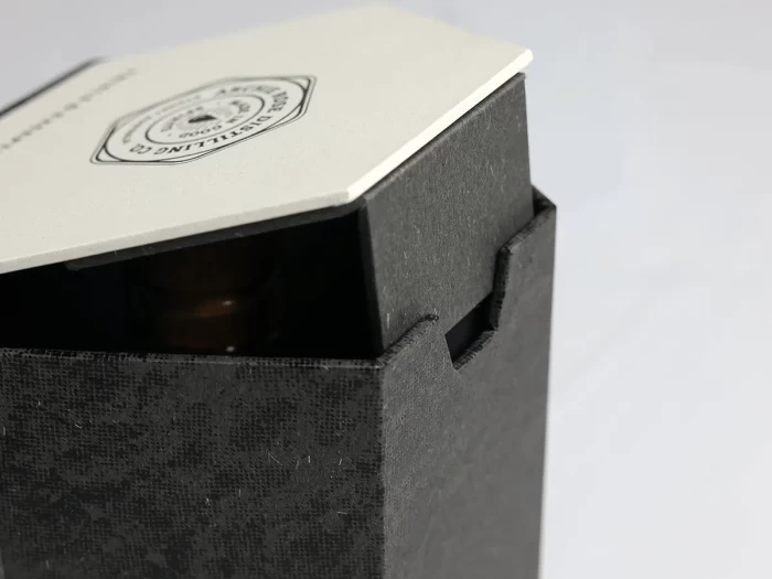 Luxury Hexagon Whisky Packaging Boxes Closure