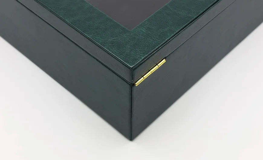 Medium Luxury Viridian Leather Box with Hinge Detail